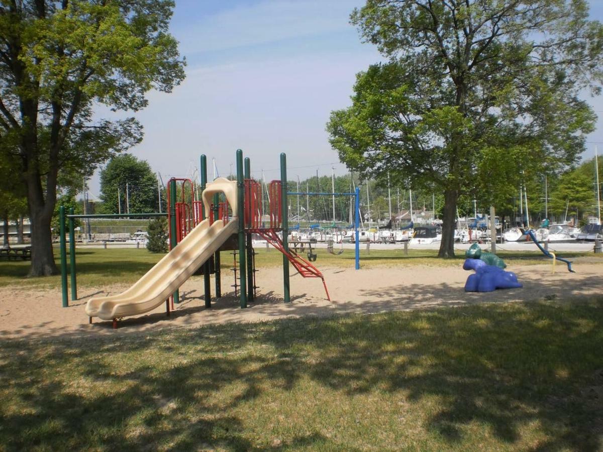 Вилла Cedar Island Xanadu Kingsville Экстерьер фото